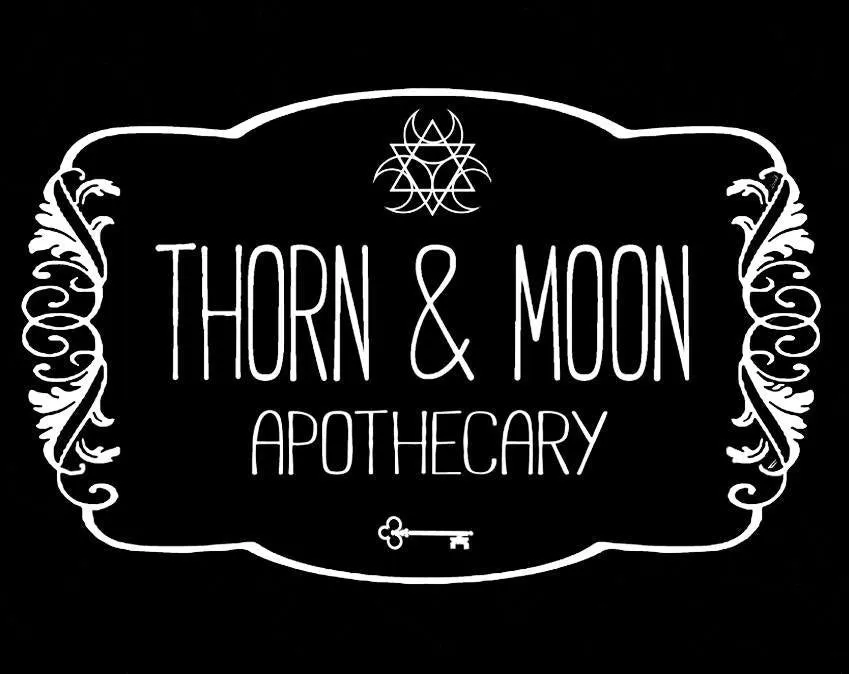 Thorn & Moon Apothecary Candle - No. 2 - Tobacco and Amber - 100% Soy - Scented Candle - Essential Oil and Fragrance Oil blend, Herbs